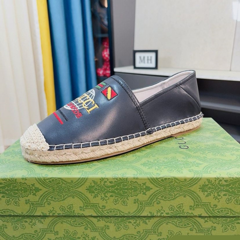 G*u*i casual shoes